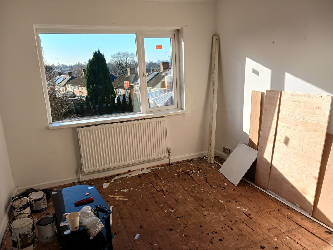 Leasehold Vacant Three Bedroom Semi-Detached House with Garage