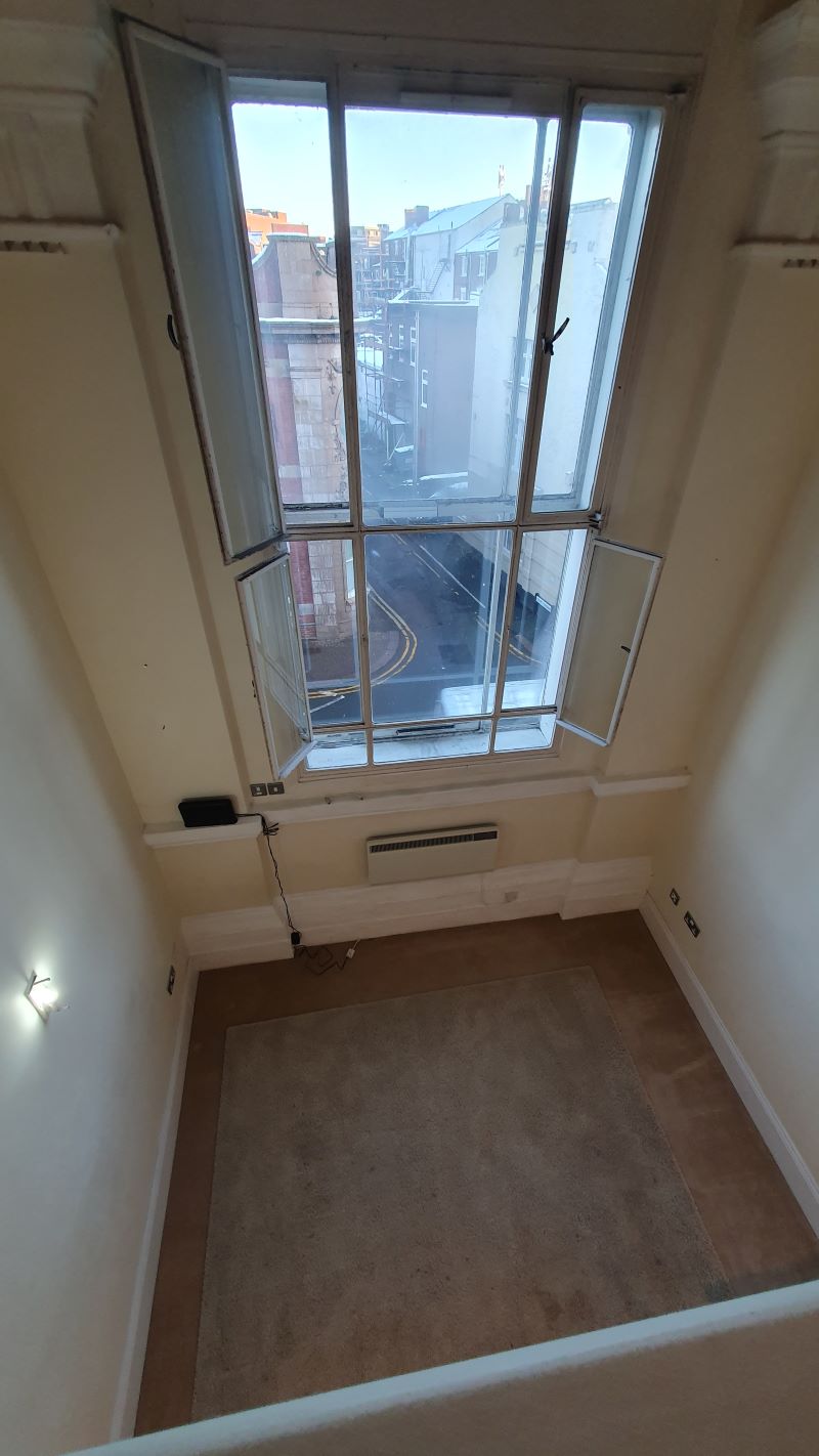 Leasehold Vacant 2 Bedroom Apartment in Converted Period Building