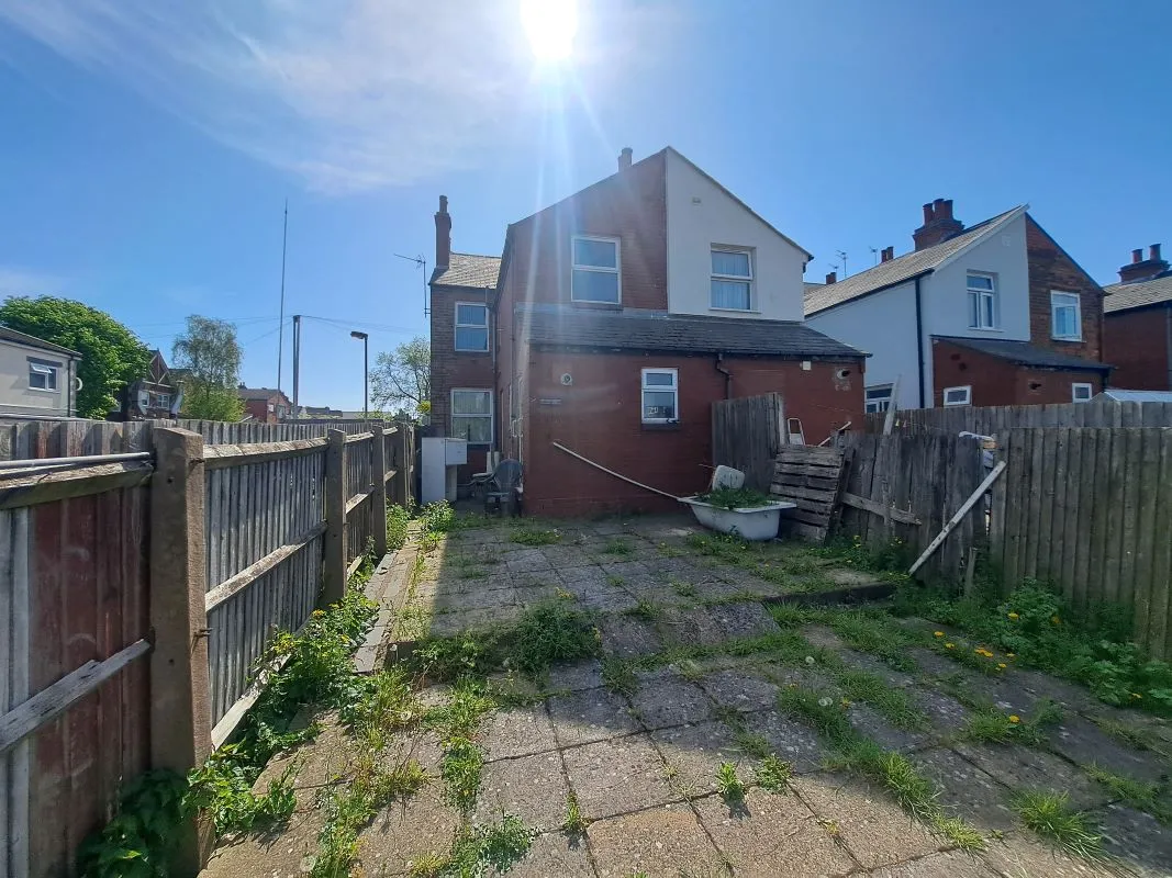 Freehold Vacant Three Bedroom End Terraced Property