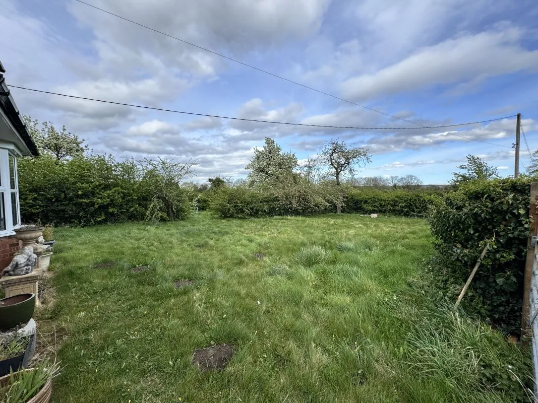 Freehold Vacant 7 Bedroom Farmhouse with a Range of Outbuildings