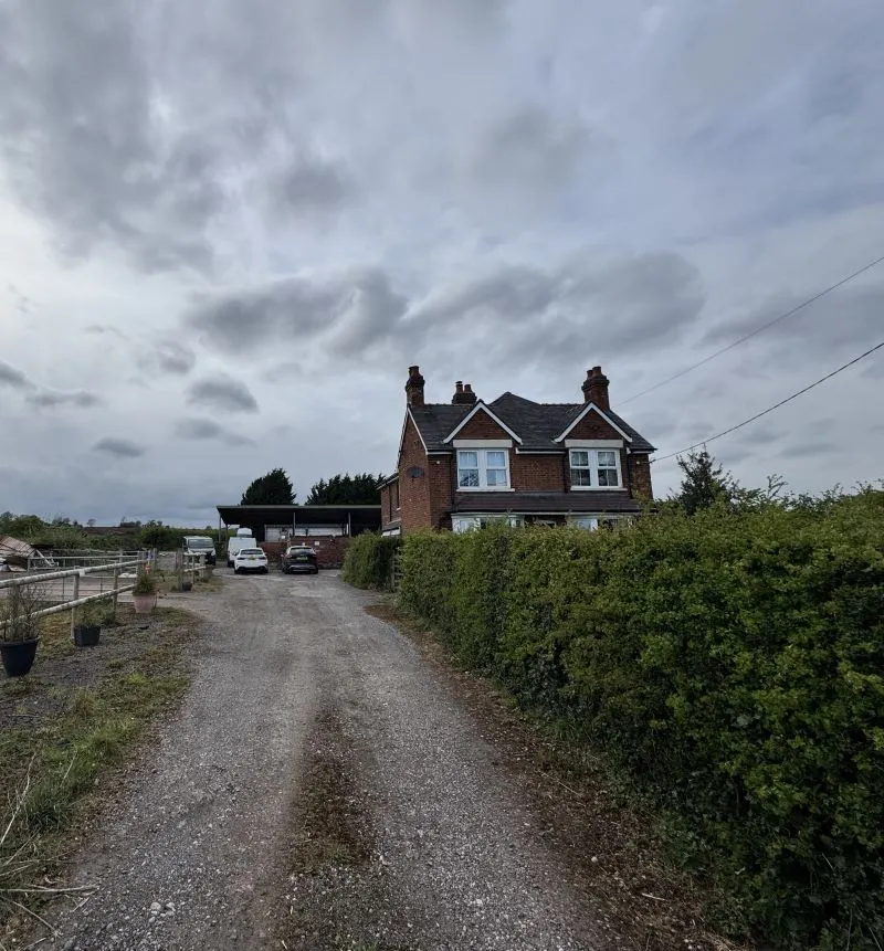 Freehold Vacant 7 Bedroom Farmhouse with a Range of Outbuildings