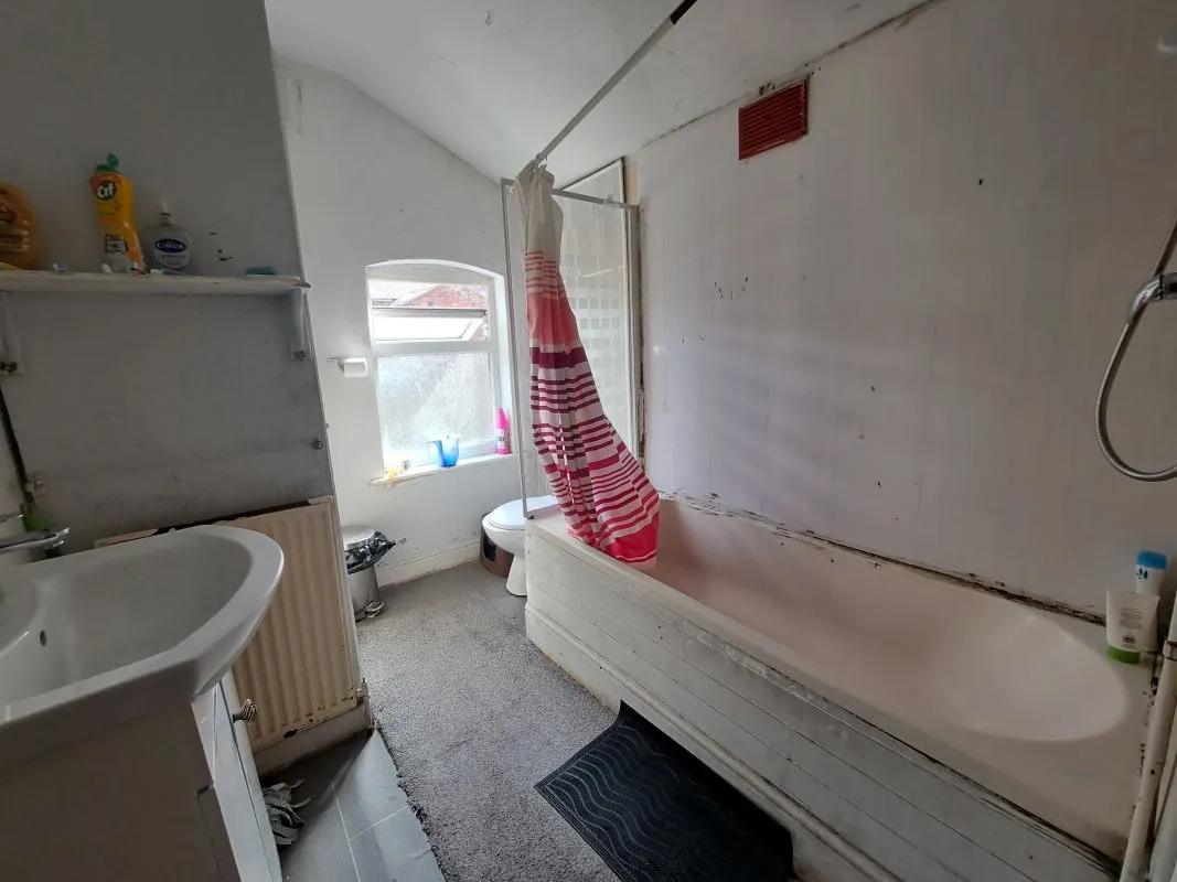 Freehold Investment End Terraced House (Rental £12,000 pa)