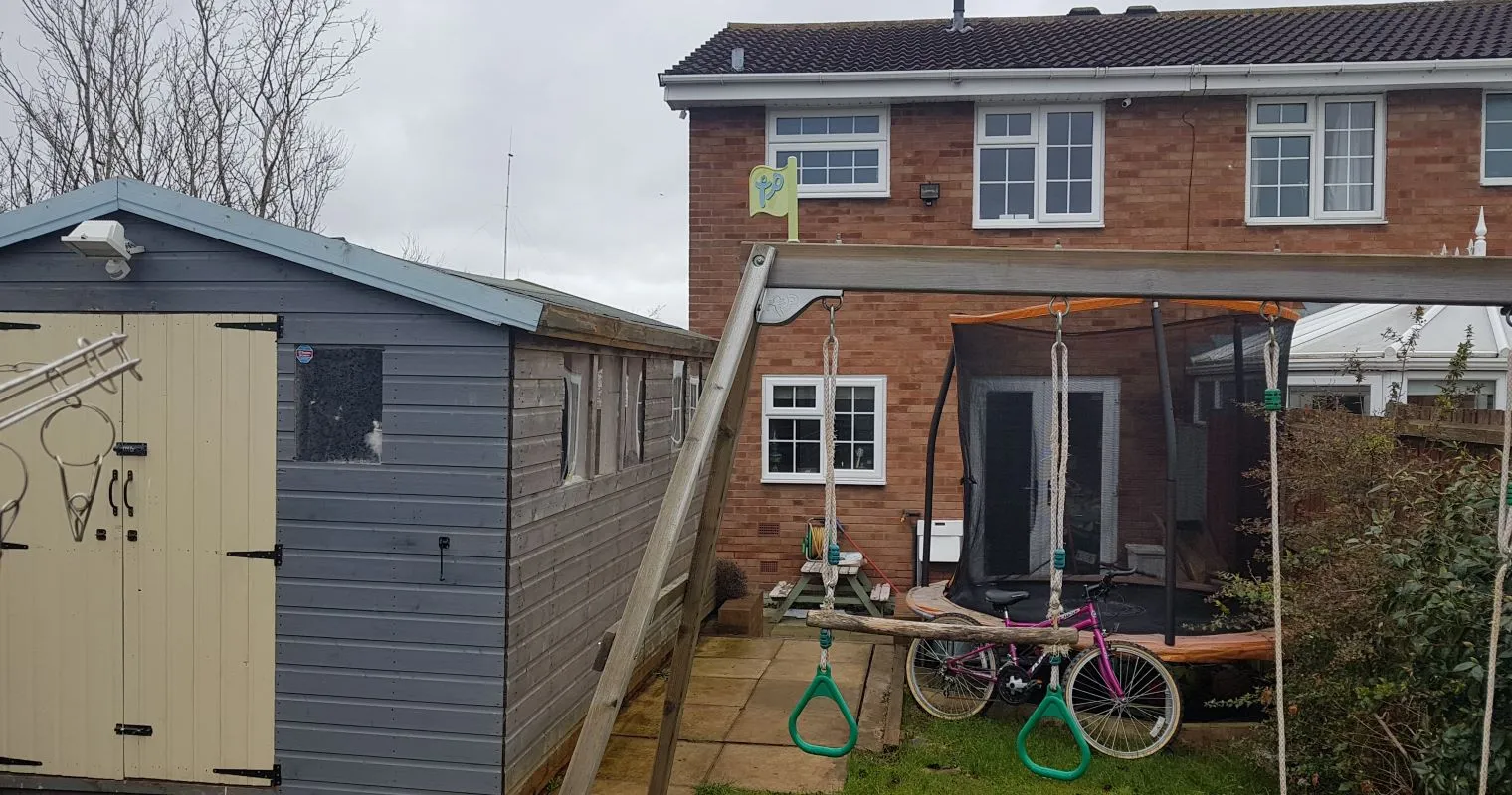 Freehold Investment - Modern Semi Detached House with Two Bedrooms