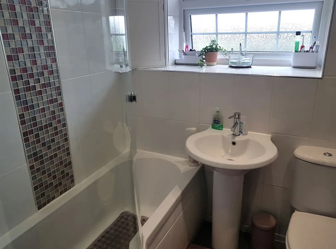 Freehold Investment - Modern Semi Detached House with Two Bedrooms