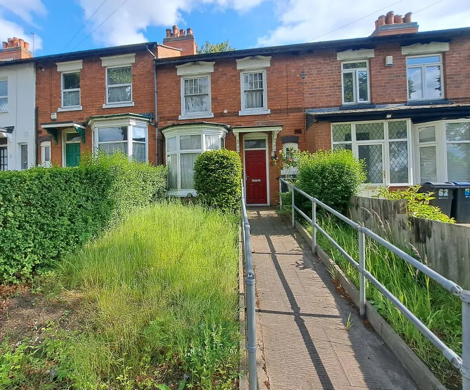 Freehold Vacant Three Bedroom House