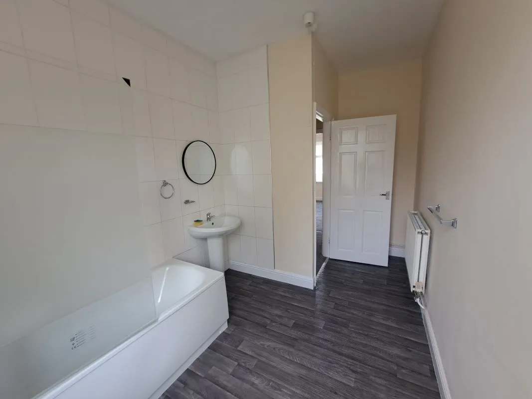 Freehold Vacant Mid Terraced House
