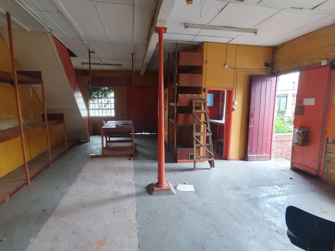 Freehold Vacant Workshop/Warehouse Premises