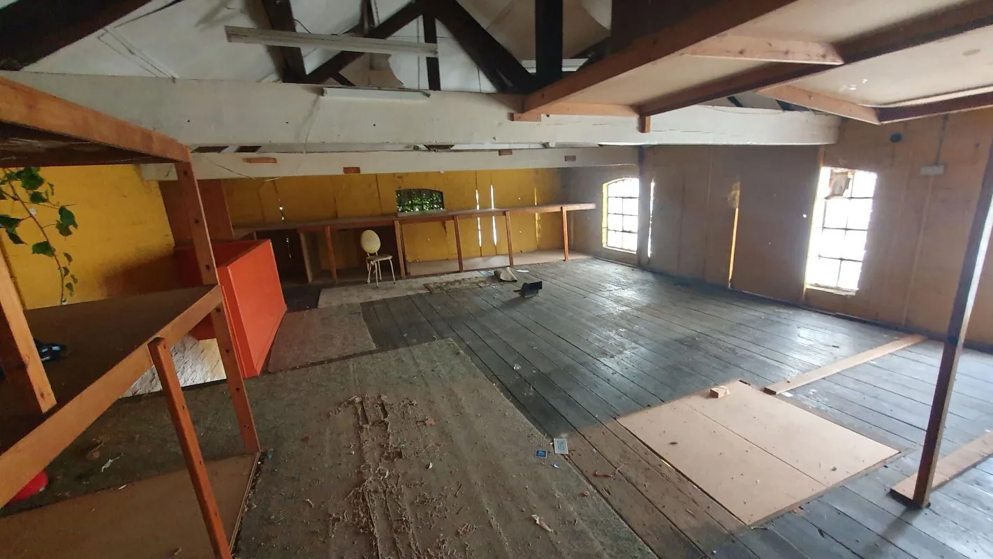 Freehold Vacant Workshop/Warehouse Premises