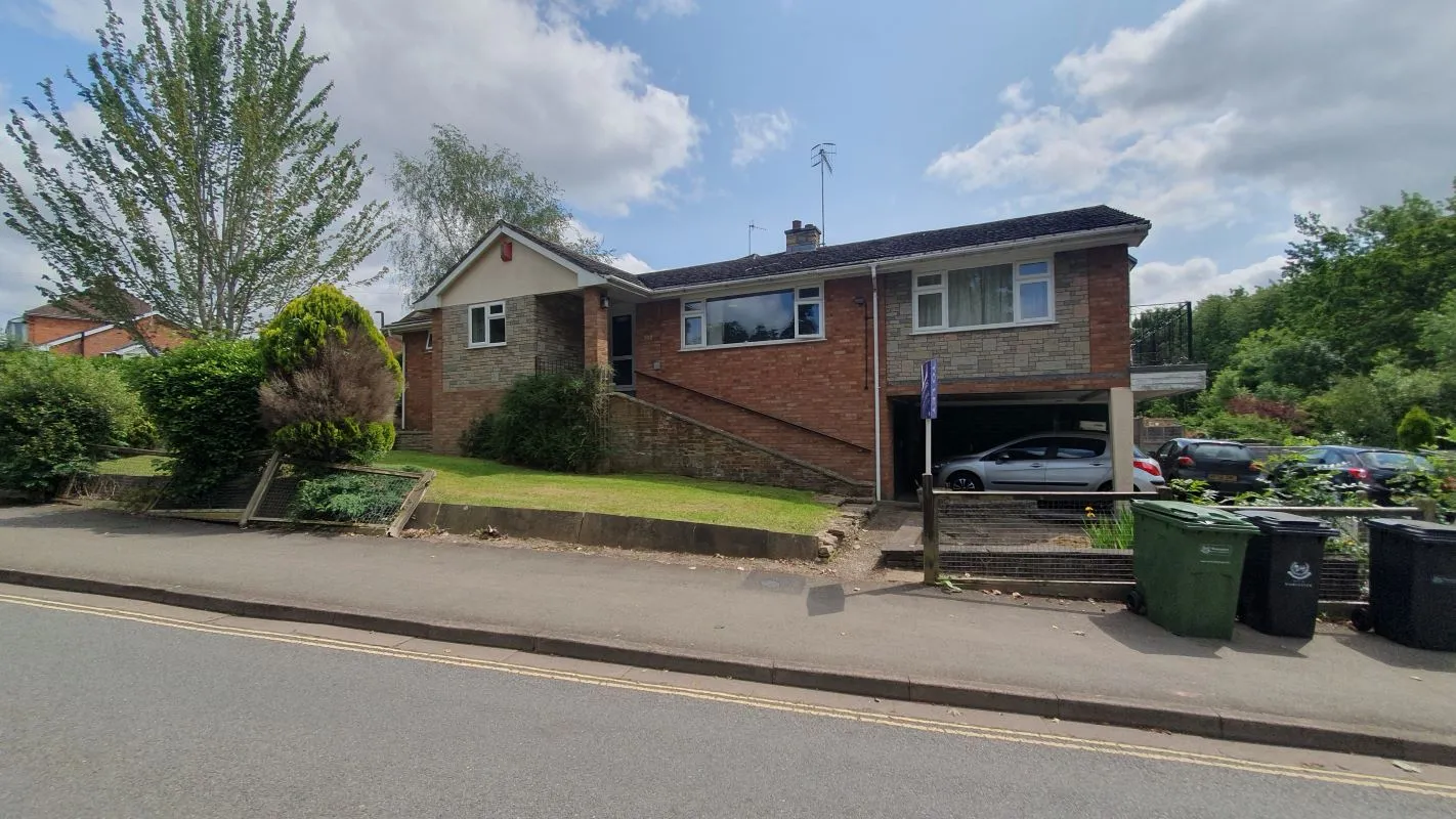 Freehold HMO Investment - 5 Bed Det. Bungalow  - Rental £27,000 p.a.