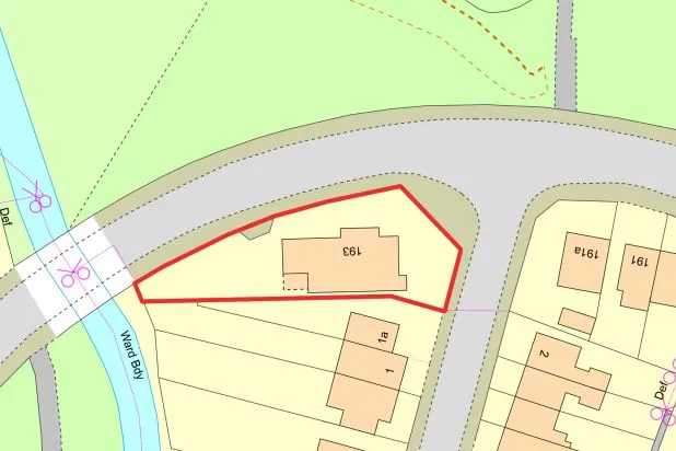 Freehold HMO Investment - 5 Bed Det. Bungalow  - Rental £27,000 p.a.