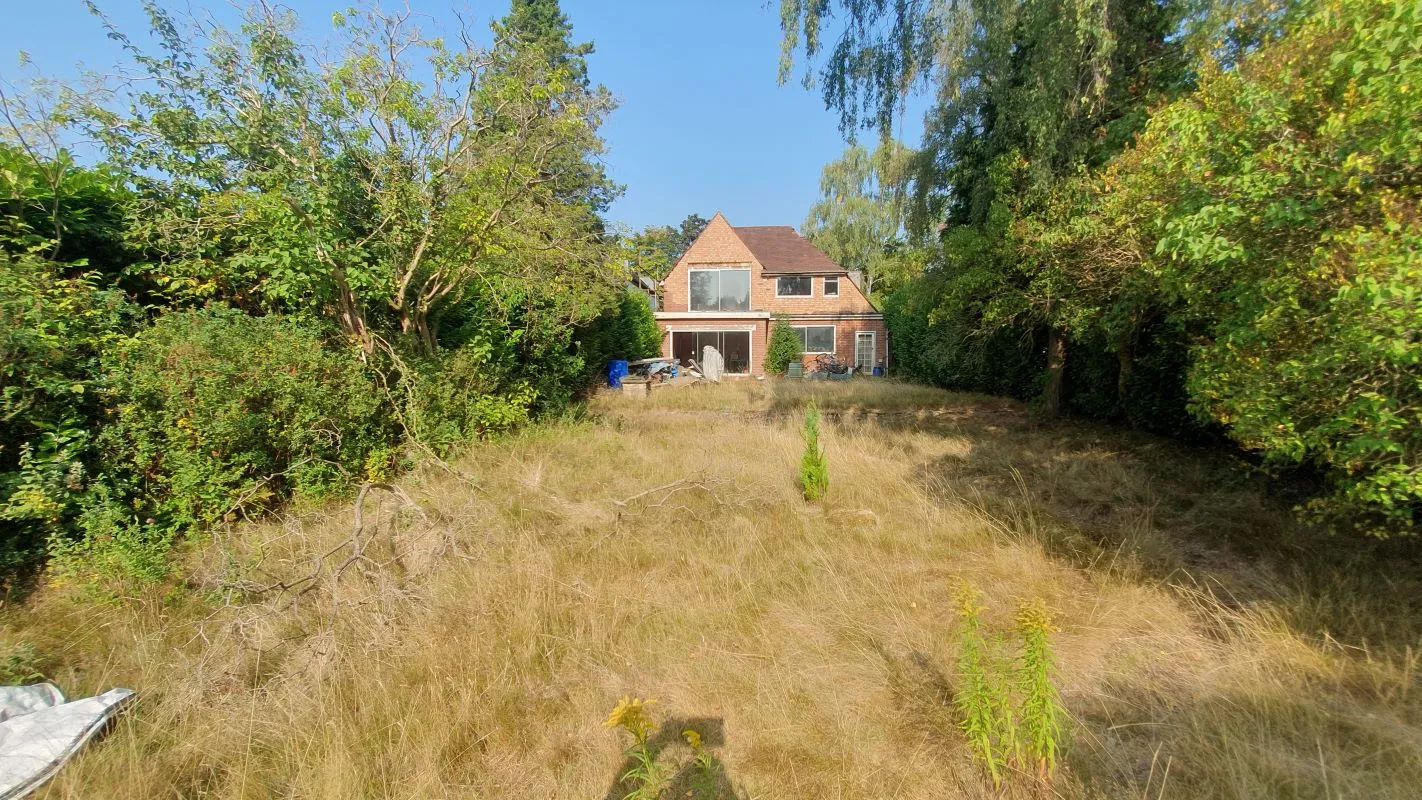 Freehold Vacant Detached House requiring Refurbishment/Redevelopment