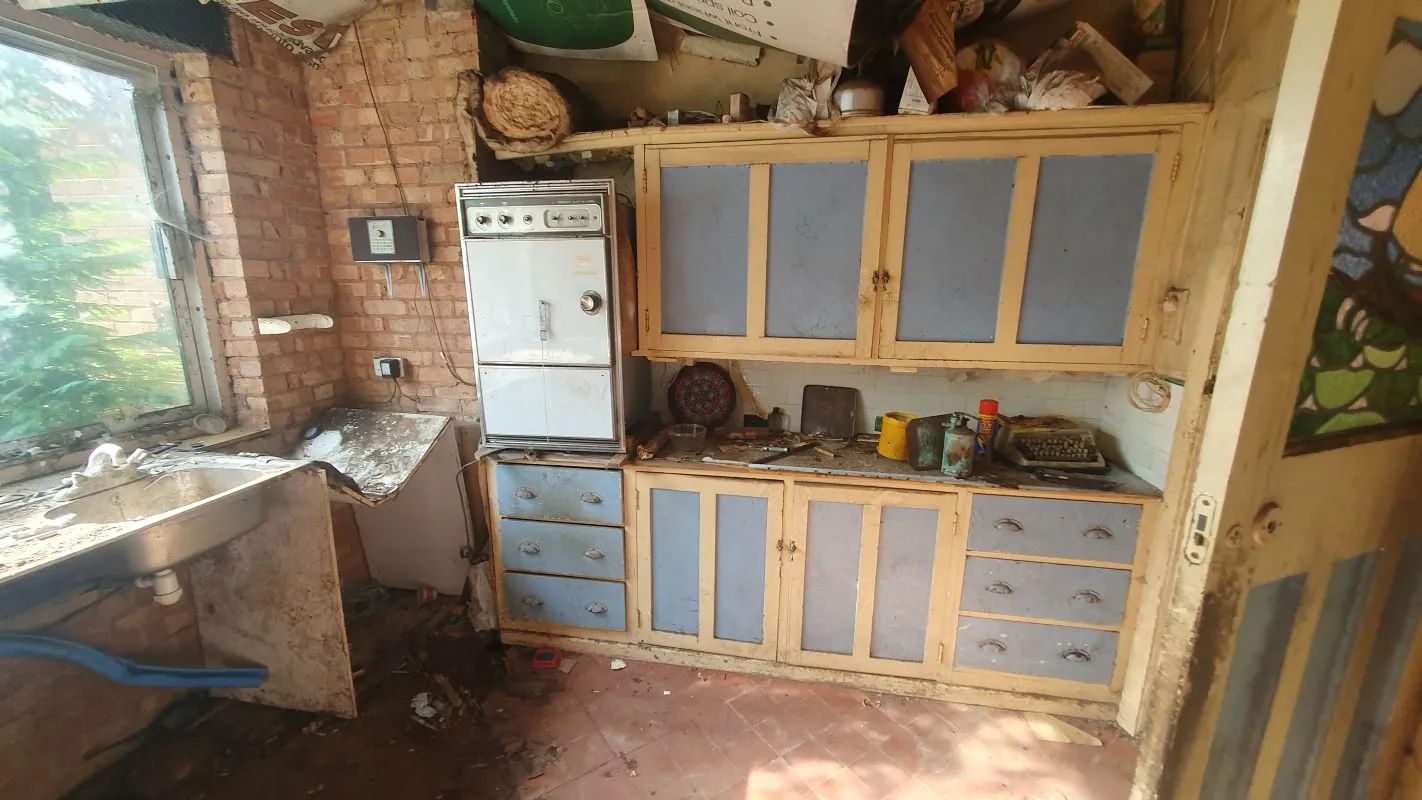 Freehold Vacant Detached House requiring Refurbishment/Redevelopment