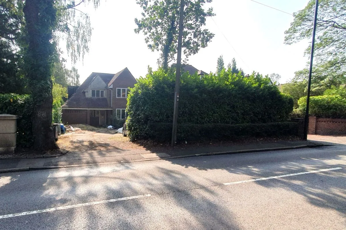 Freehold Vacant Detached House requiring Refurbishment/Redevelopment