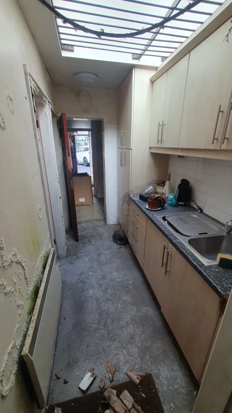 Freehold Vacant Double Fronted Commercial Premises