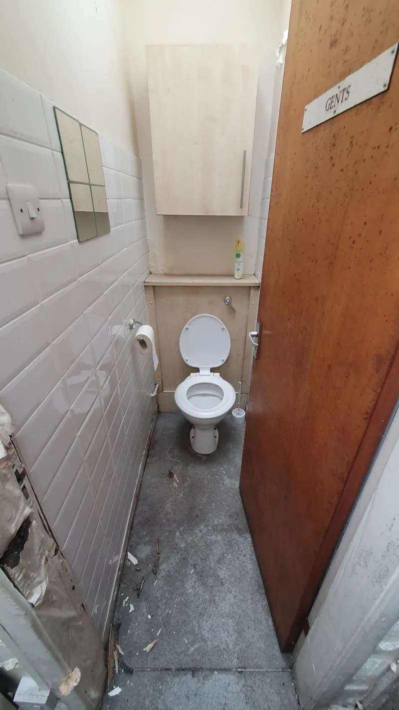 Freehold Vacant Double Fronted Commercial Premises