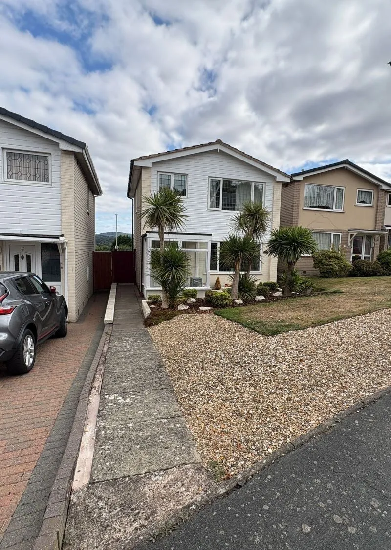 Three Freehold Ground Rents secured upon Modern Houses