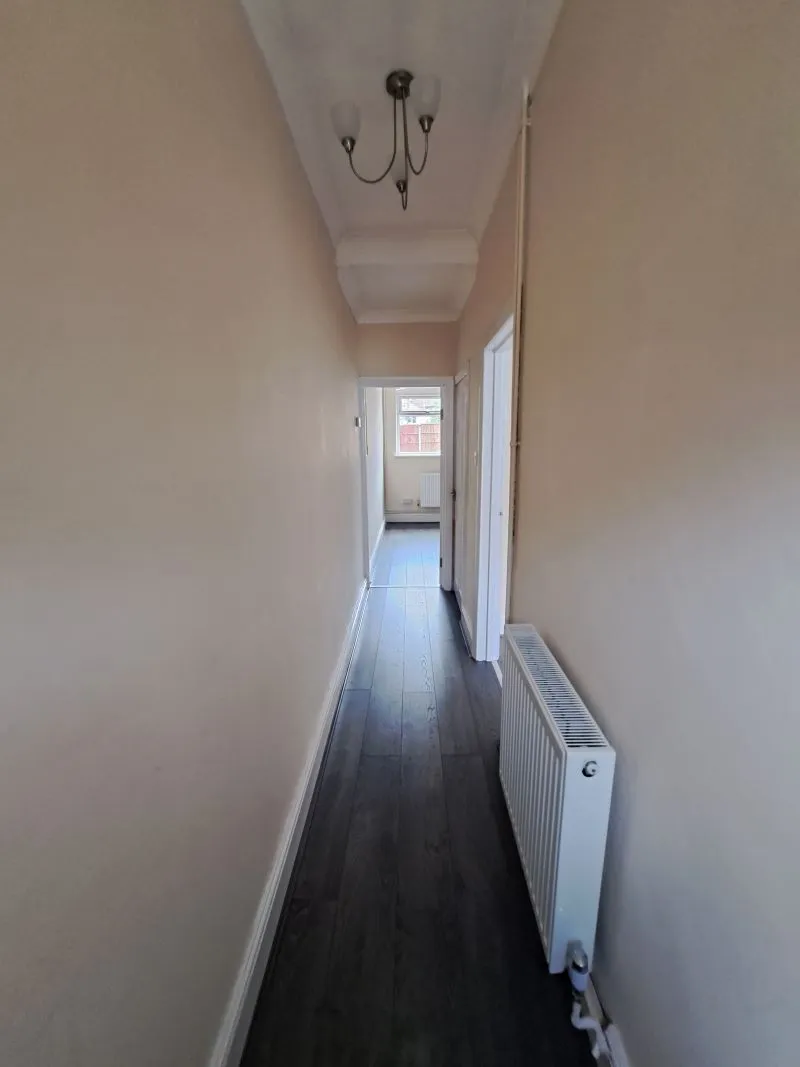 Freehold Vacant Mid Terraced House