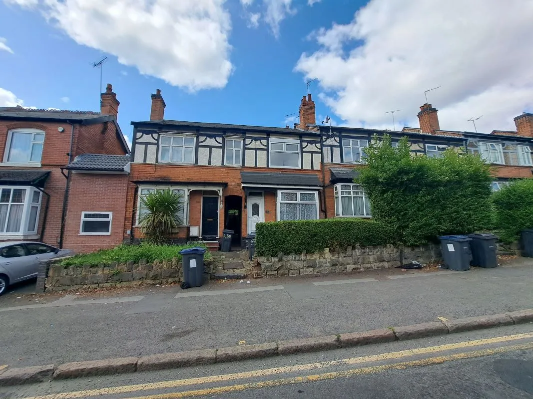 Freehold Vacant Mid Terraced House