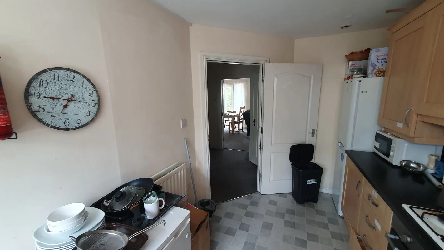 Freehold HMO Investment with 5 Bedrooms - Current Rent: £26,400 p.a.