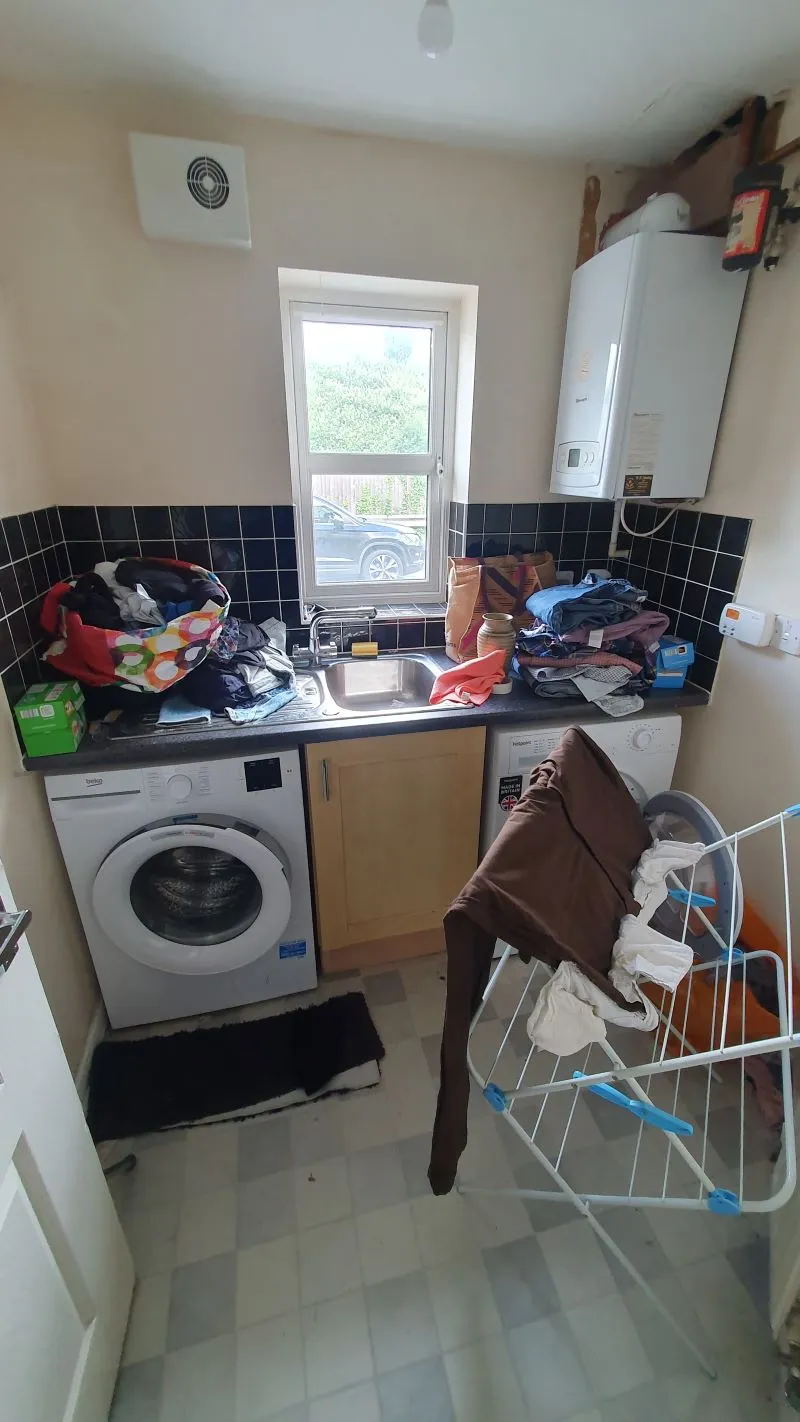 Freehold HMO Investment with 5 Bedrooms - Current Rent: £26,400 p.a.