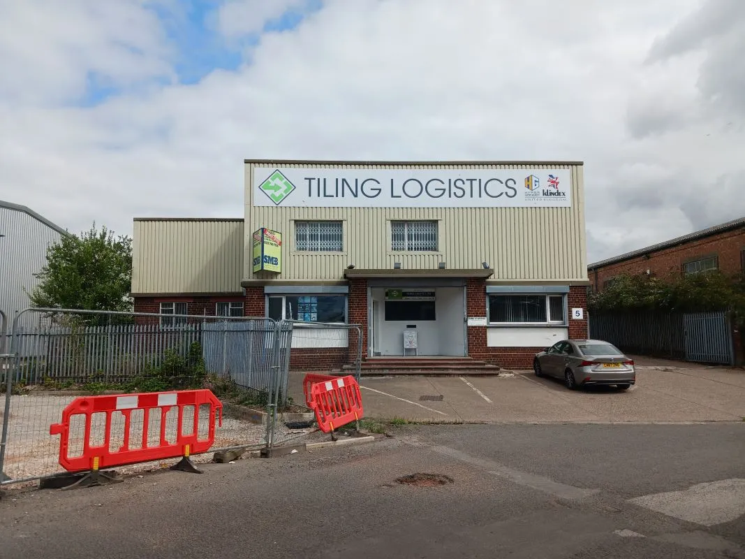 Freehold Vacant Detached Industrial Unit And Yard (16,000 sq.ft)