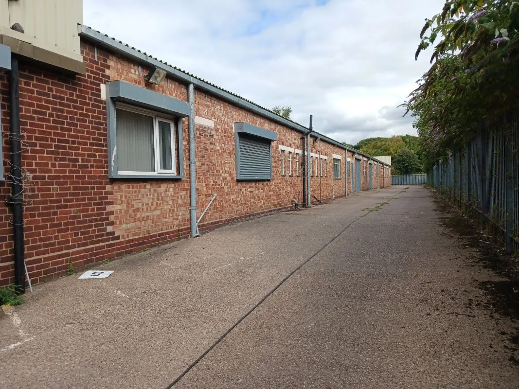 Freehold Vacant Detached Industrial Unit And Yard (16,000 sq.ft)