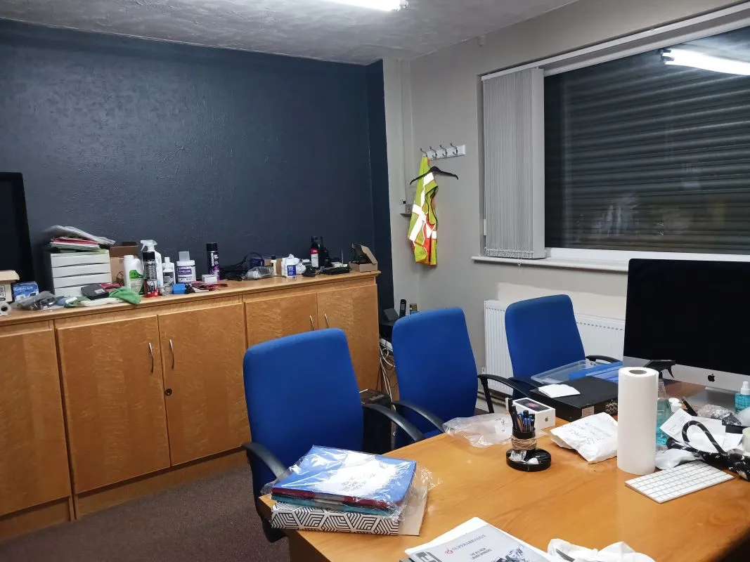 Freehold Vacant Detached Industrial Unit And Yard (16,000 sq.ft)