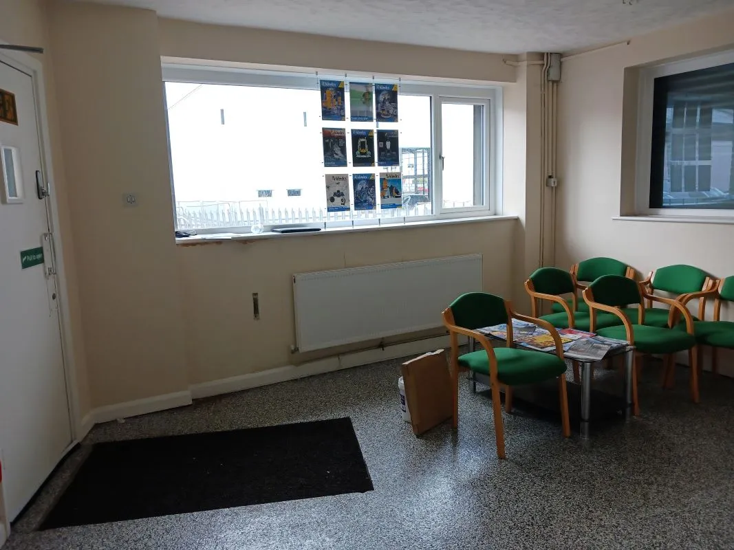 Freehold Vacant Detached Industrial Unit And Yard (16,000 sq.ft)