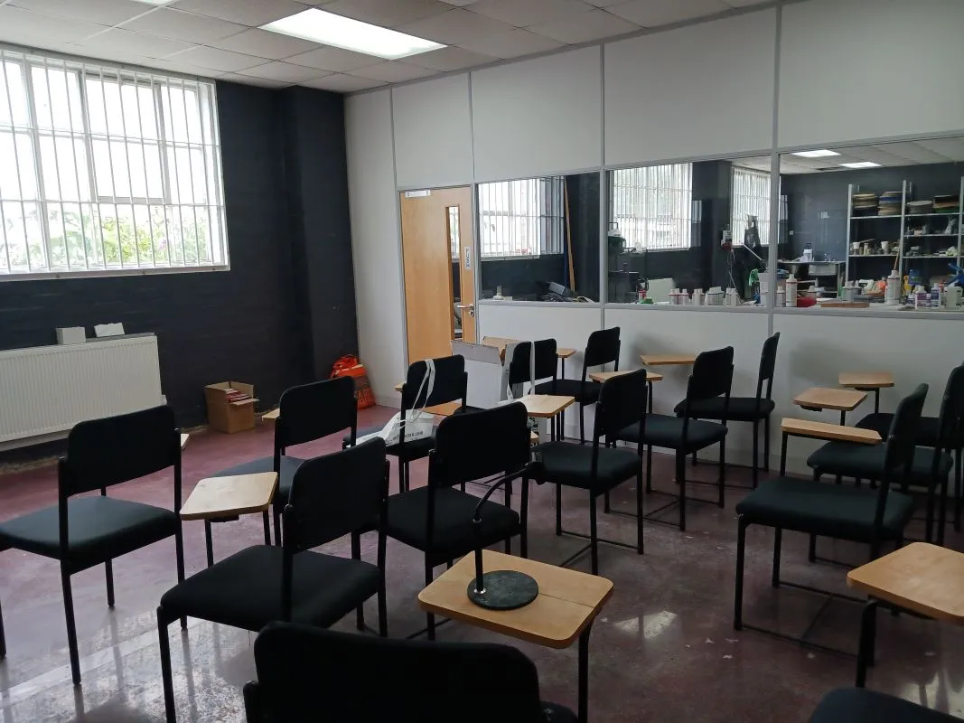Freehold Vacant Detached Industrial Unit And Yard (16,000 sq.ft)