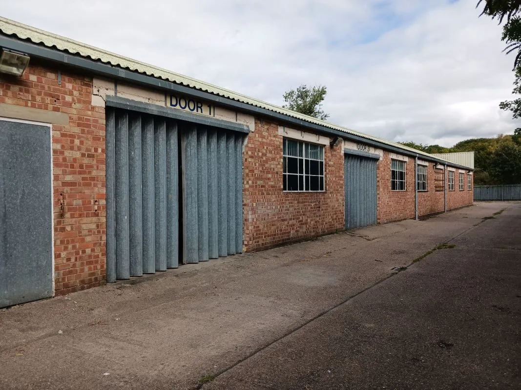 Freehold Vacant Detached Industrial Unit And Yard (16,000 sq.ft)