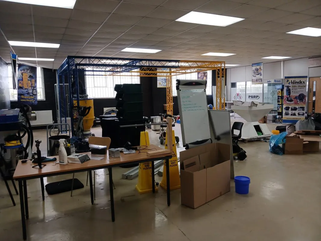 Freehold Vacant Detached Industrial Unit And Yard (16,000 sq.ft)