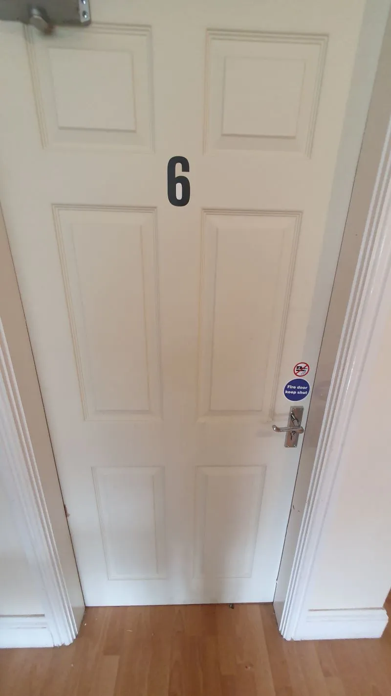 Freehold Investment – Substantial Semi-Detached House let as a 9 Bedroom HMO.