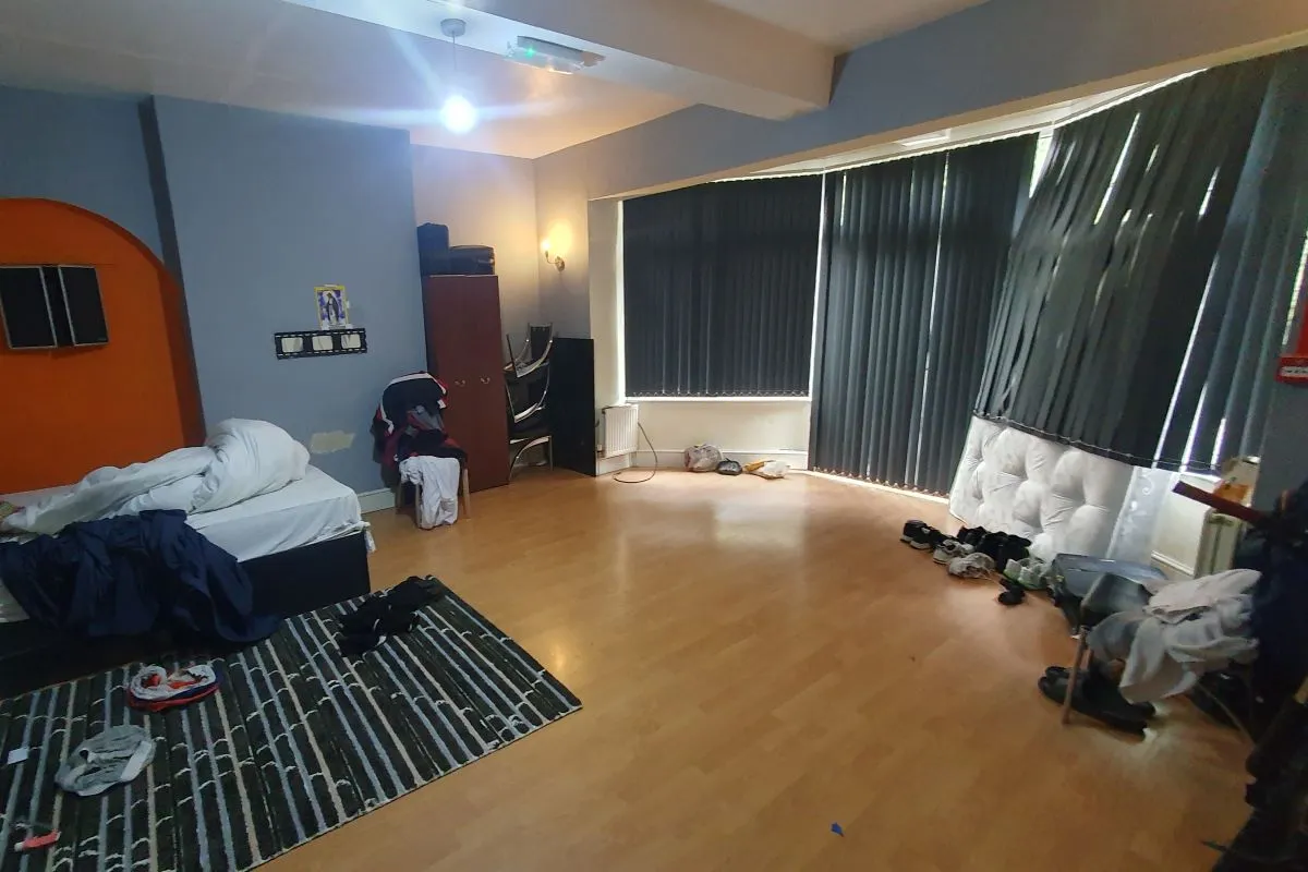 Freehold Investment – Substantial Semi-Detached House let as a 9 Bedroom HMO.