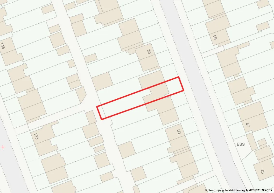 Freehold Vacant Semi-Detached House with Three Bedrooms