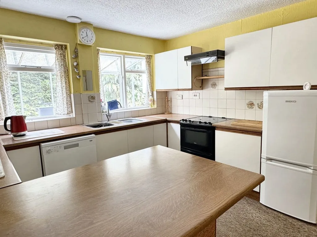 Chaingate Lane, Iron Acton, BS37
