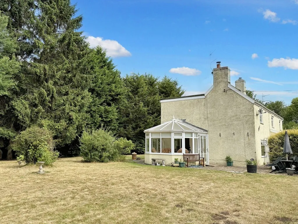 Chaingate Lane, Iron Acton, BS37