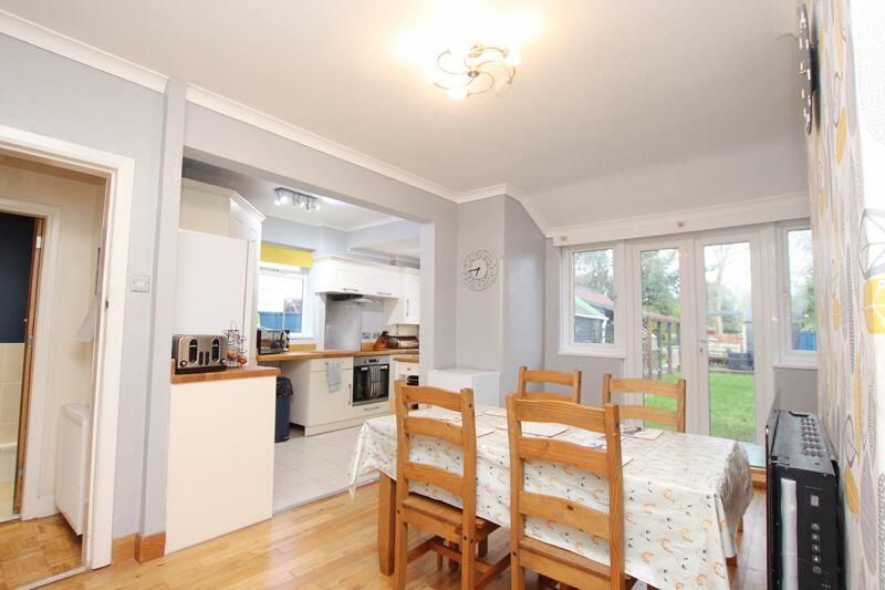 4 bed Semi-Detached
