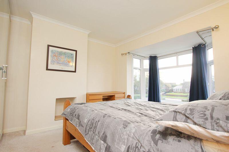 4 bed Semi-Detached