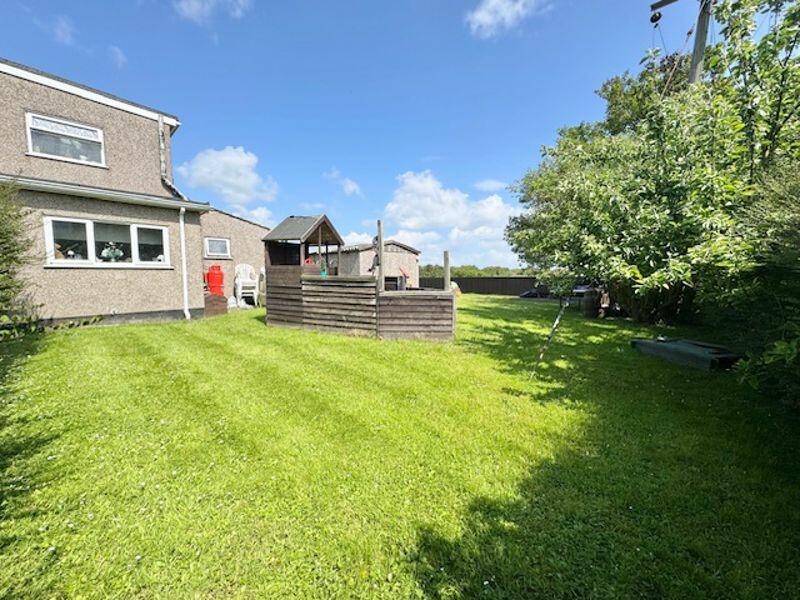 4 bed Detached