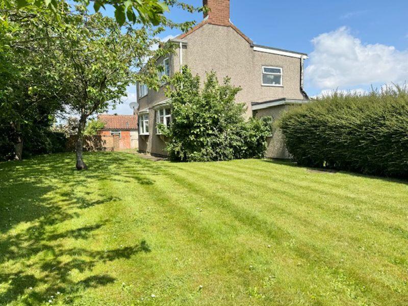 4 bed Detached
