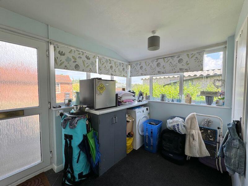 4 bed Detached