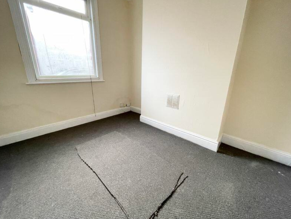 3 bed Terraced