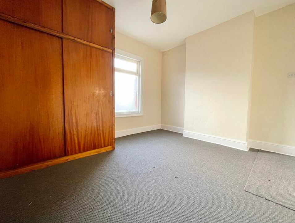 3 bed Terraced