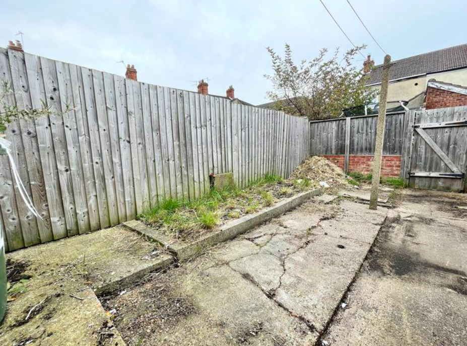 3 bed Terraced