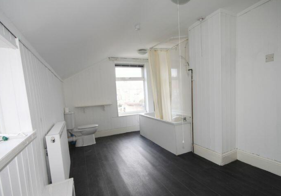 2 bed Terraced