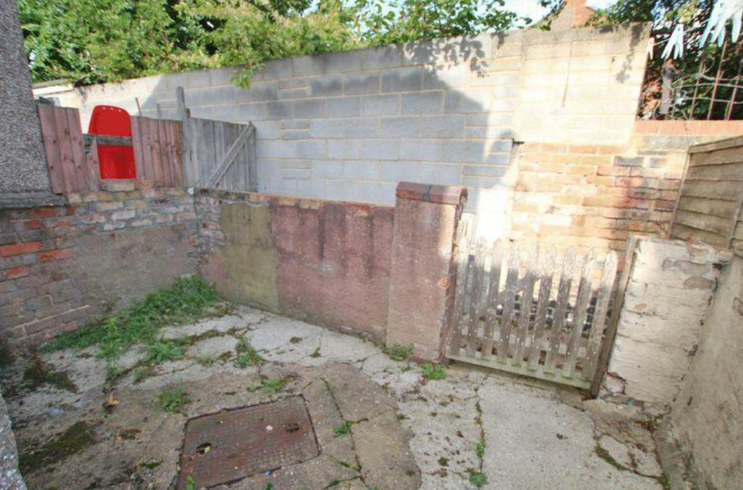 3 bed Terraced