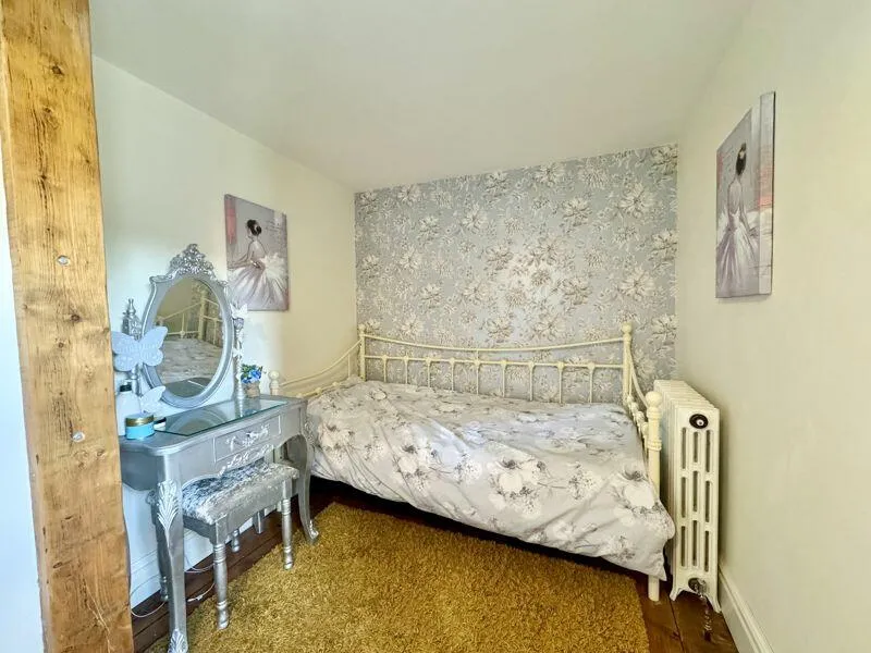 4 bed Character Property