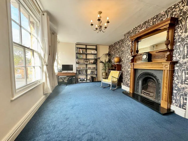 4 bed Character Property