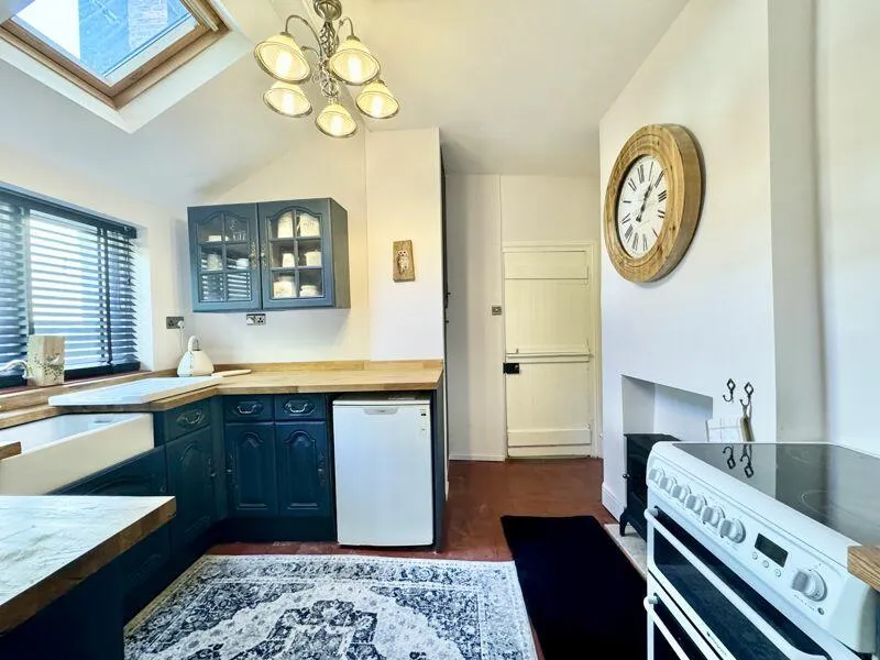 4 bed Character Property