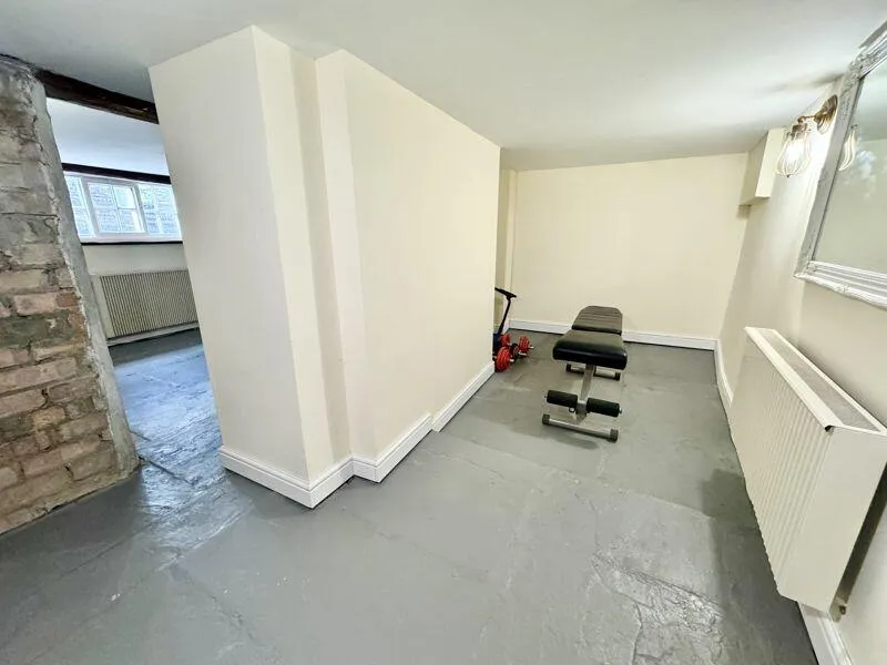 4 bed Character Property